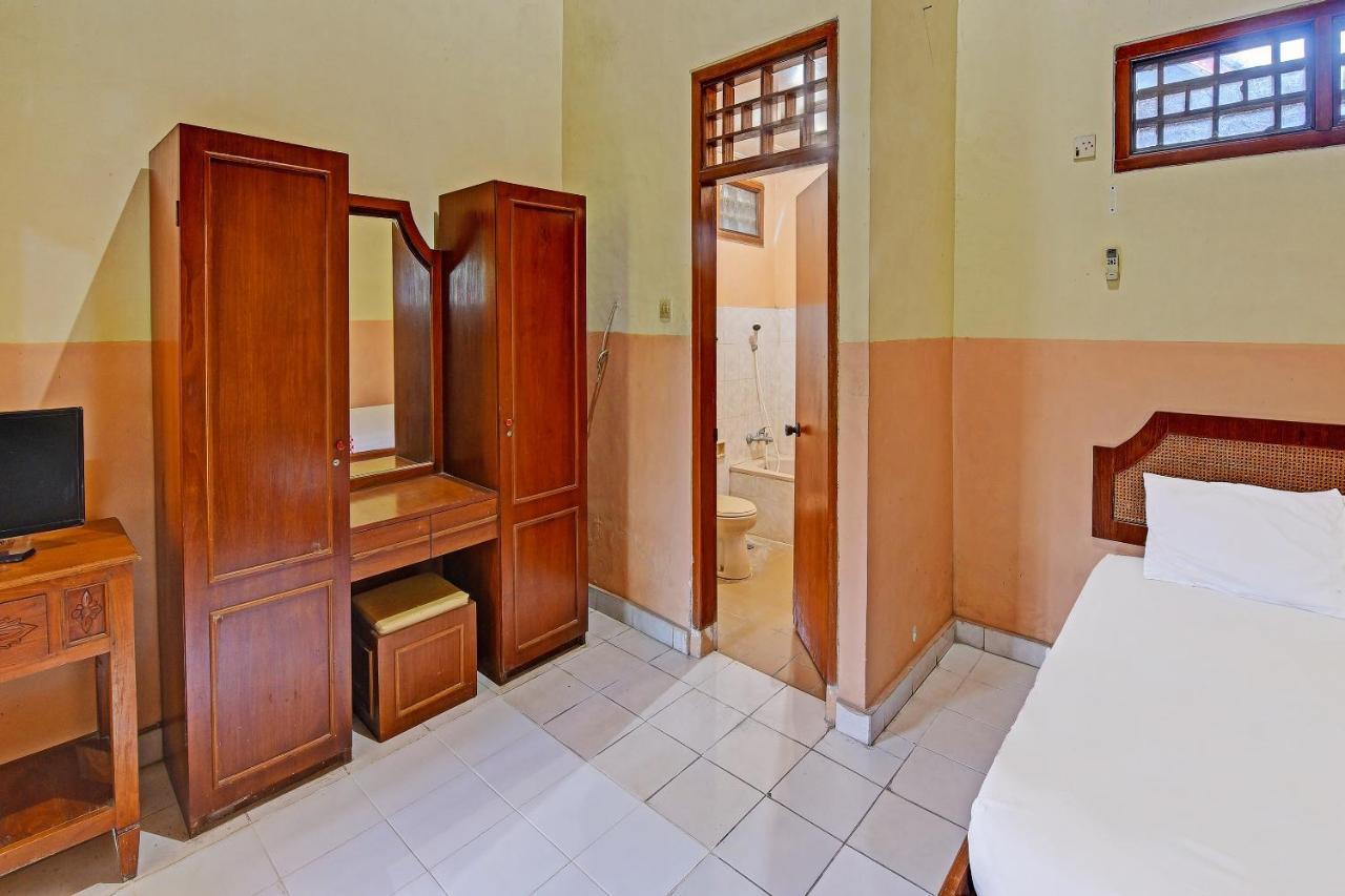 OYO 91503 Hotel Gedong Ayu Ubud Buitenkant foto