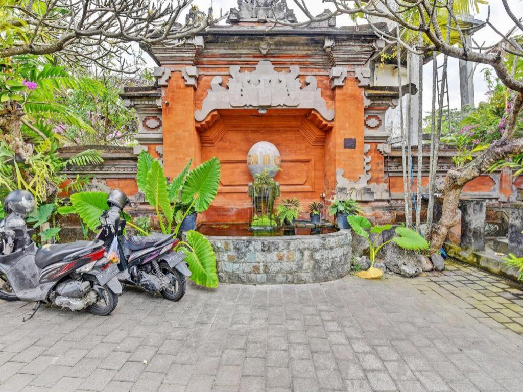 OYO 91503 Hotel Gedong Ayu Ubud Buitenkant foto